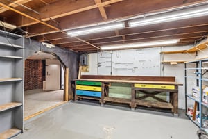 Lakeland Dr-S1909-044.jpg