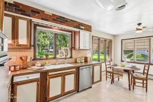 Lakeland Dr-S1909-013 virtually staged