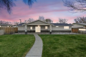 367 E 3rd St-50 day to dusk.jpeg