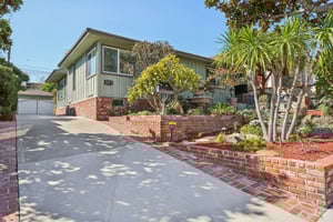 Ultimo Ave-S2110-001.jpg
