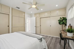 Ultimo Ave-S2110-022.jpg