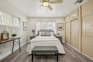 Ultimo Ave-S2110-023.jpg