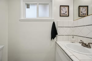Ultimo Ave-S2110-030.jpg