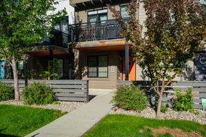  Photo 0