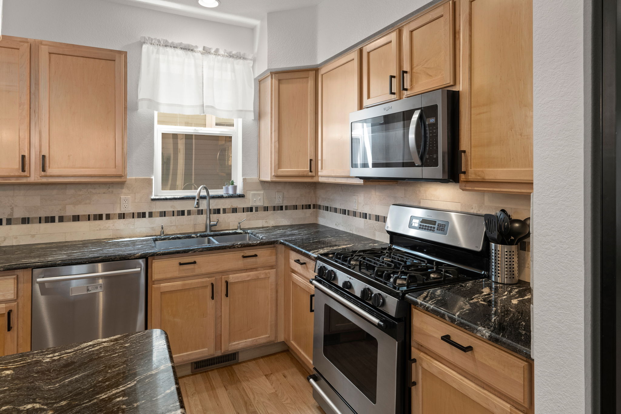Kitchen 3