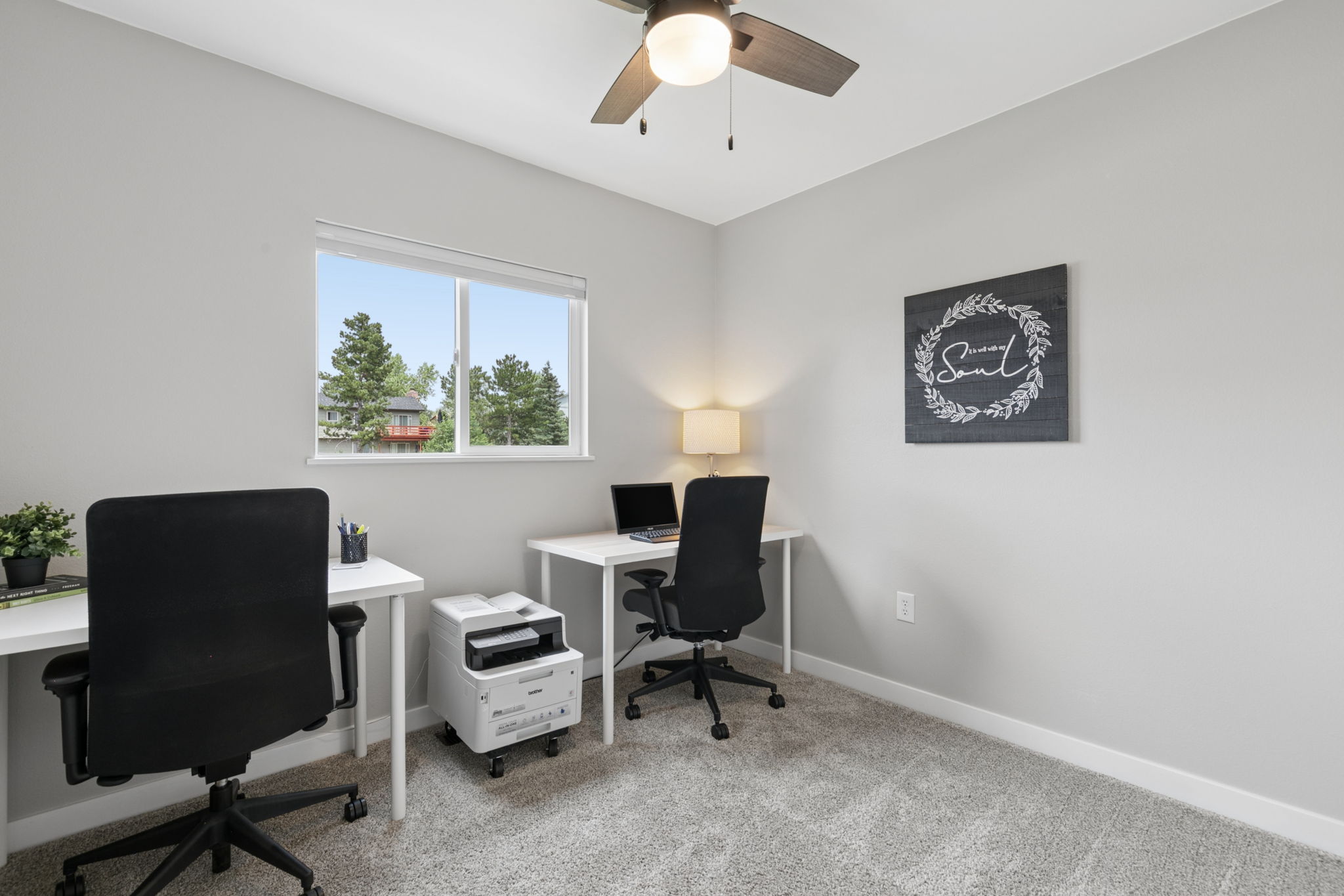 Bedroom/Office