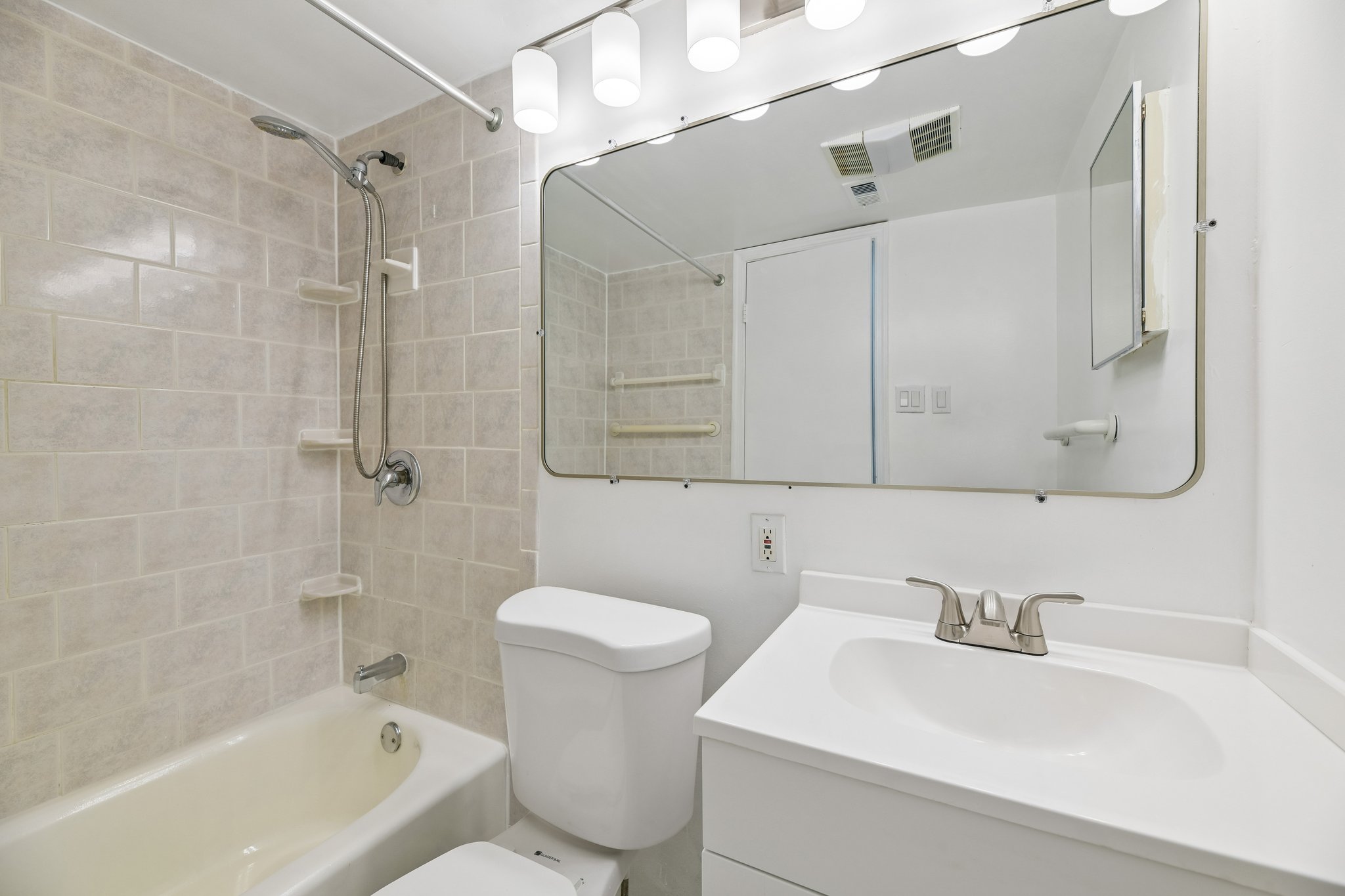 Persimmon Cir-S0910-039.jpg