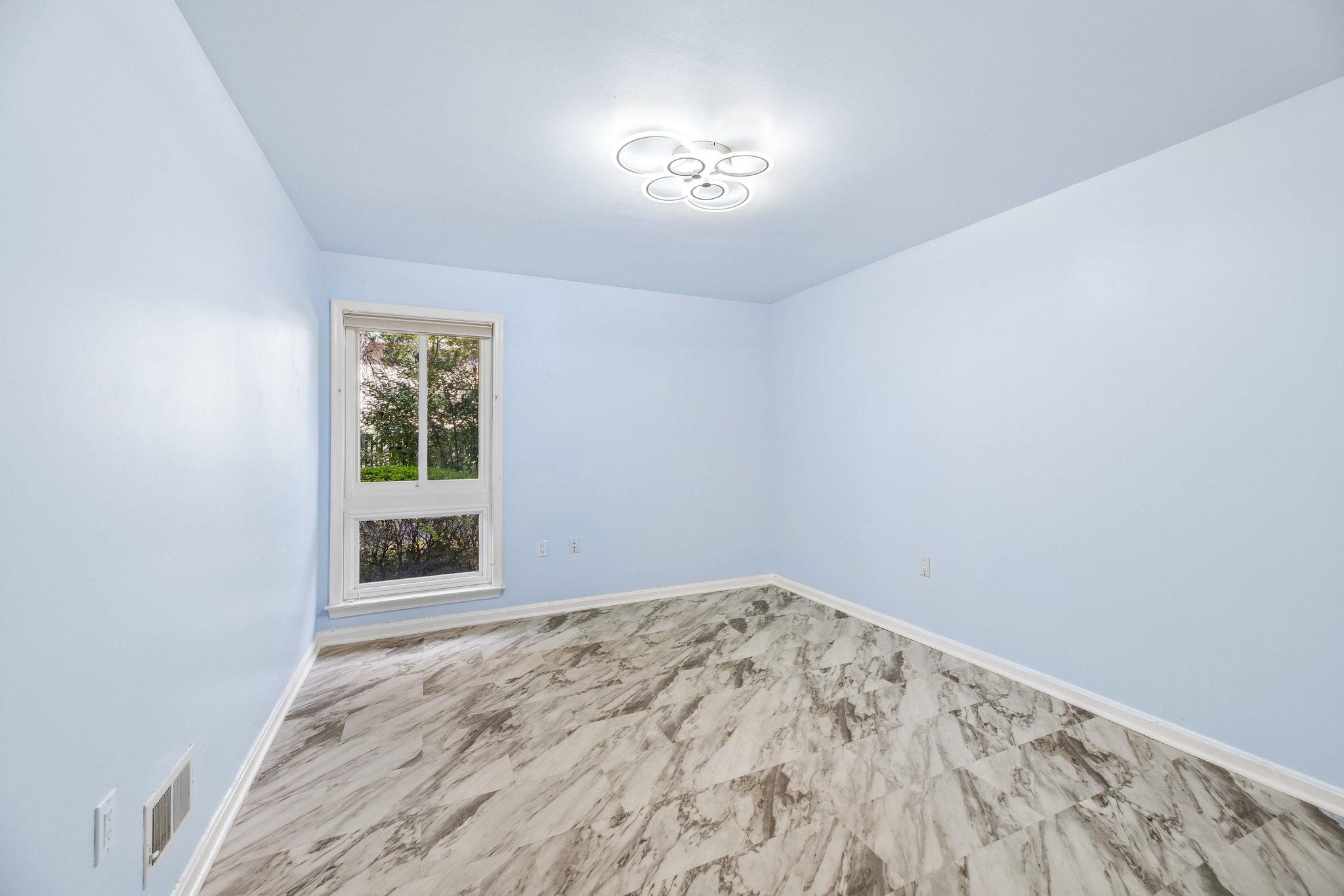 Persimmon Cir-S0910-040.jpg