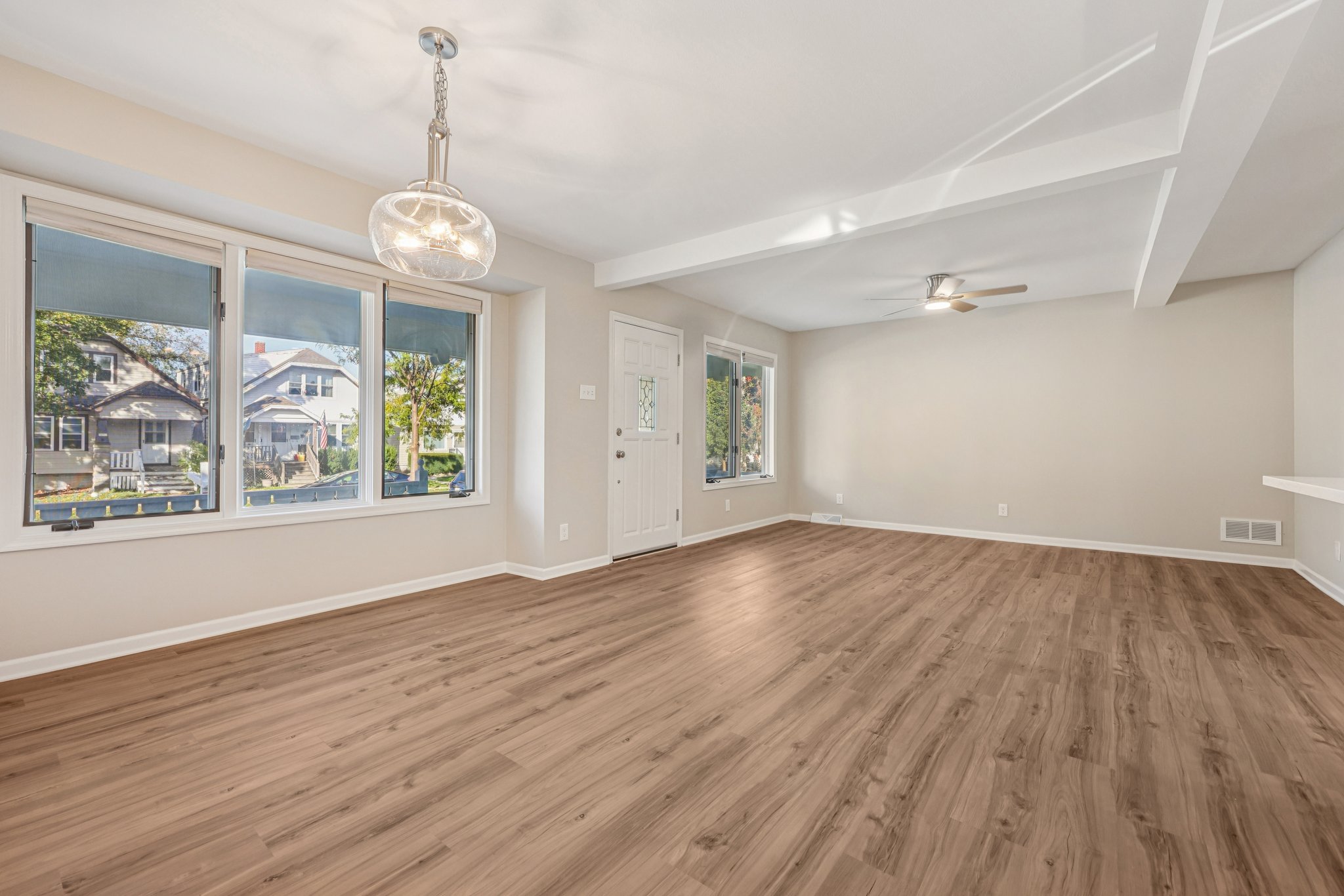 S Ahmedi Ave-S2210-008.jpg
