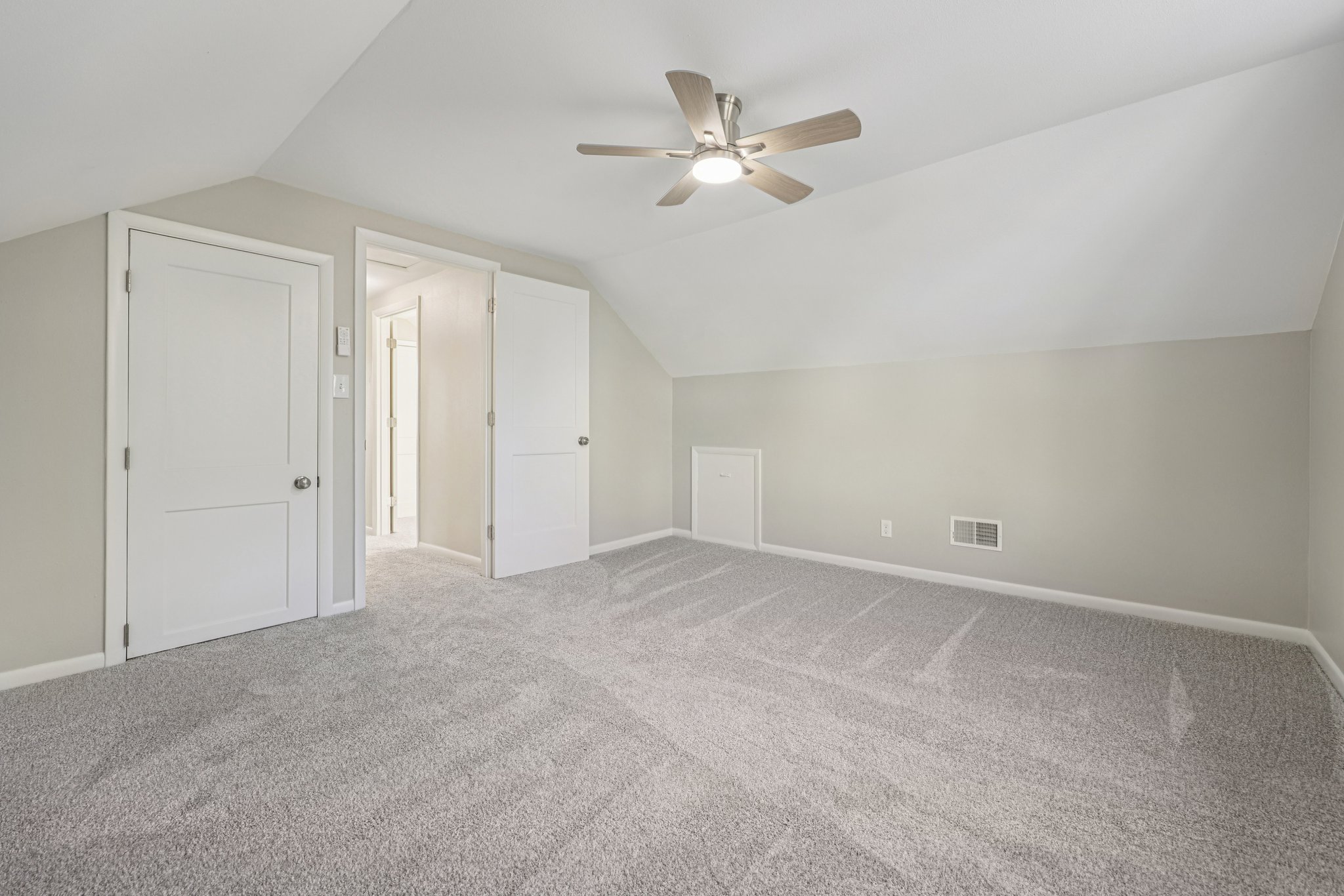 S Ahmedi Ave-S2210-027.jpg