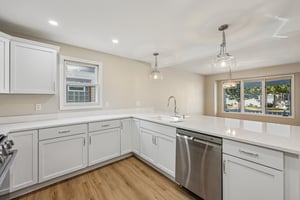 S Ahmedi Ave-S2210-014.jpg