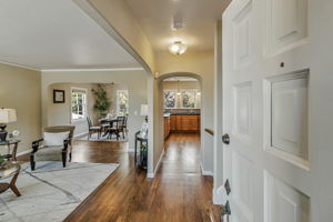005_3675 Delmont Ave_