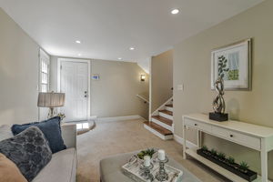 014_3675 Delmont Ave_