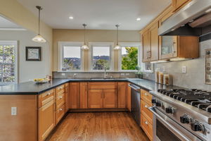 016_3675 Delmont Ave_