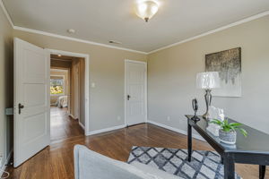 024_3675 Delmont Ave_