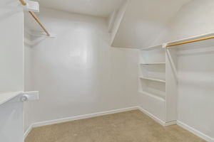 036_3675 Delmont Ave_