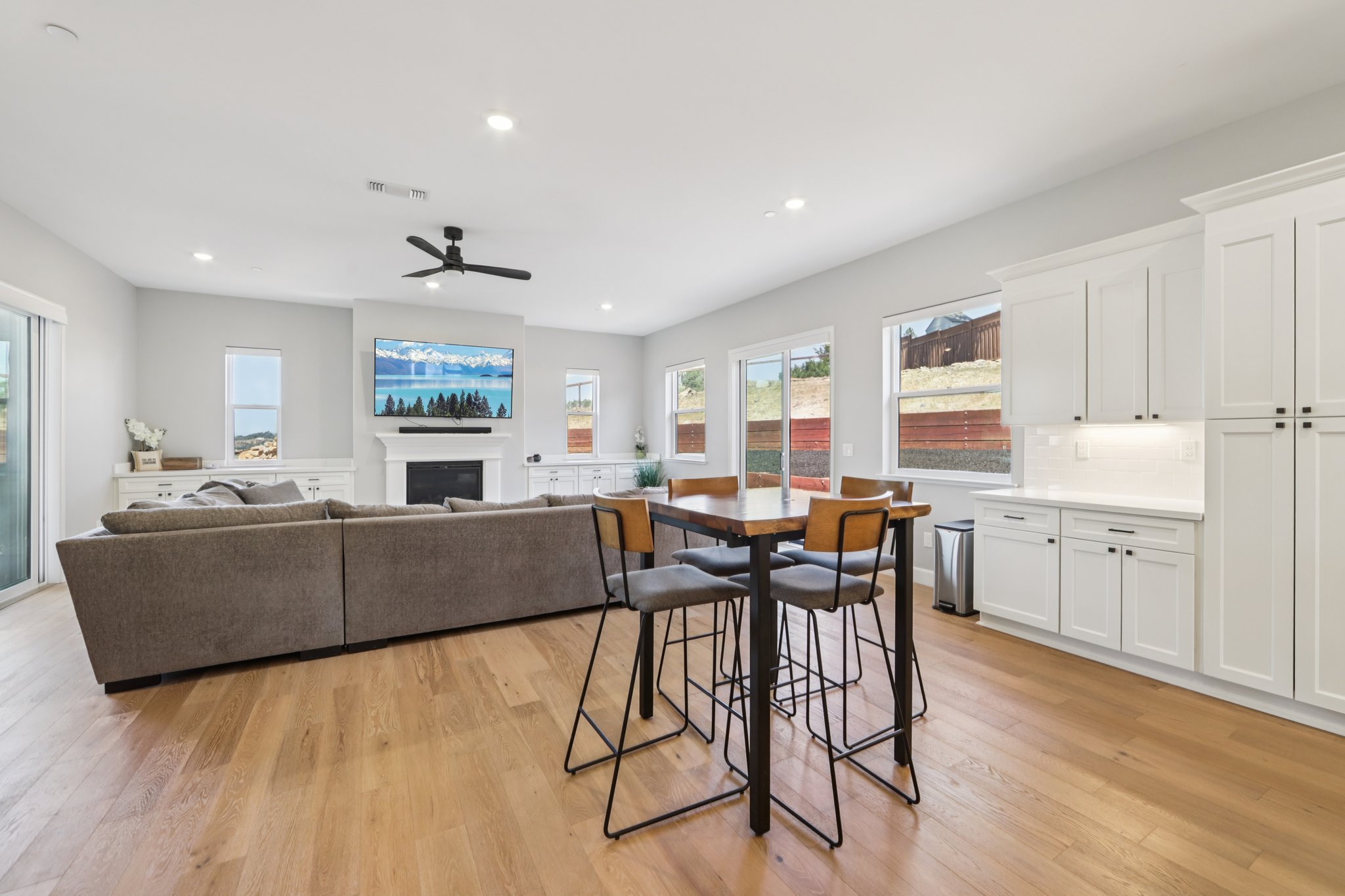 Wyndemere Cir-S1208-019.jpg