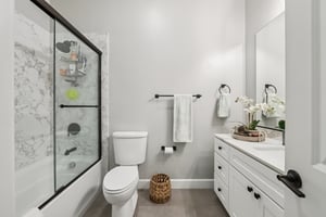 Wyndemere Cir-S1208-036.jpg