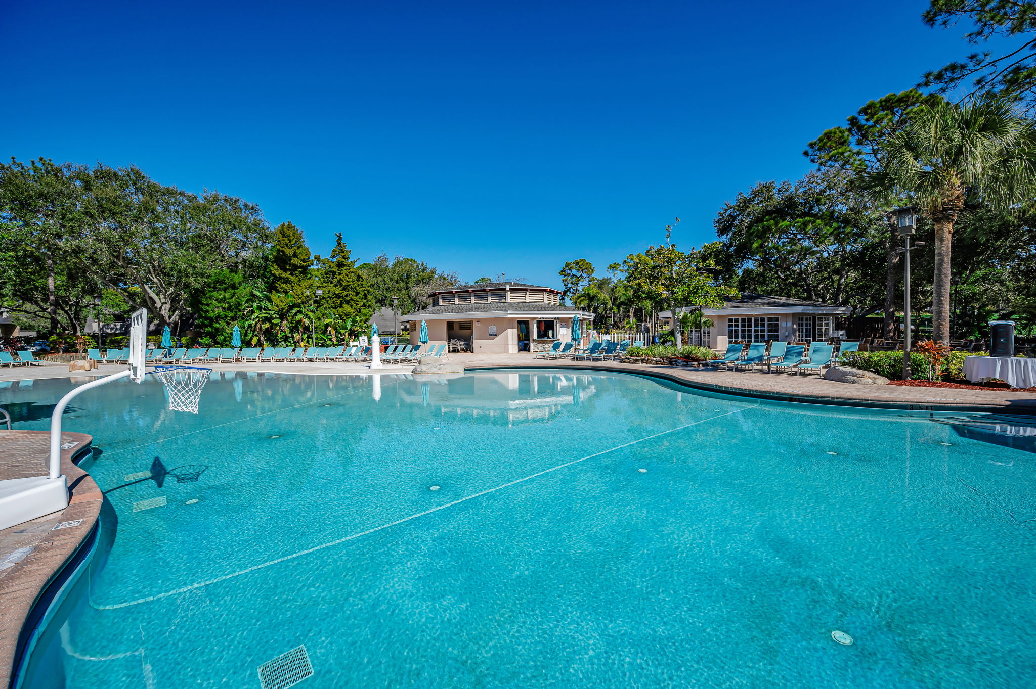 Loch Ness Pool14
