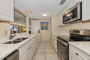 Kitchen 7