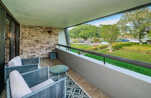 Balcony2