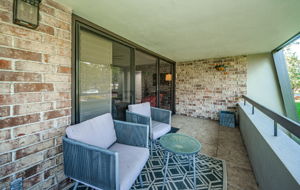 Balcony3