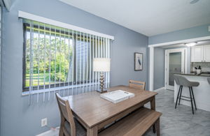 Dining Room4-2