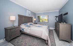 Master Bedroom1a-2