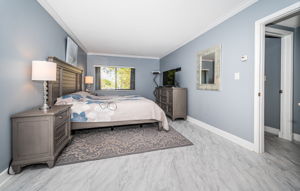 Master Bedroom1b-2