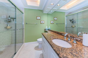 Master Bathroom1c-2