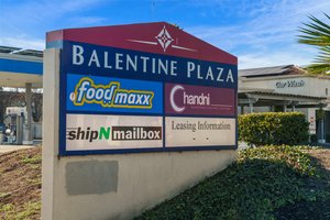 Ballentine Plaza