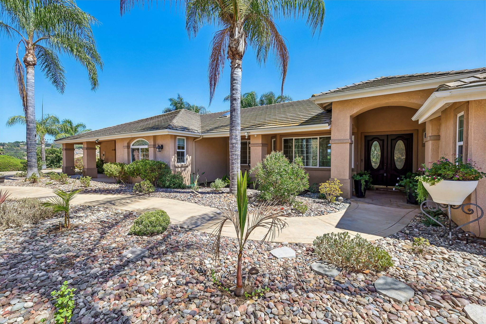 Alta Vista Dr-S1409-005.jpg