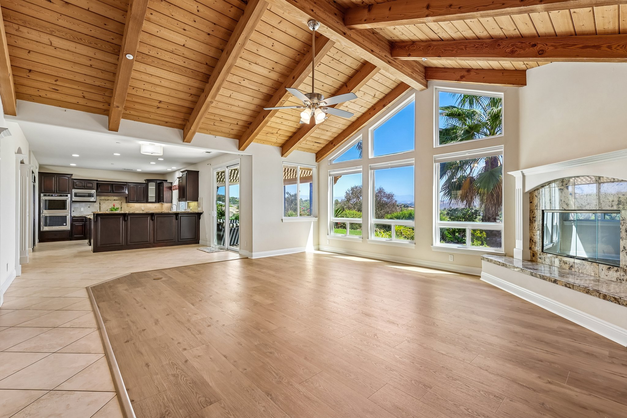 Alta Vista Dr-S1409-007.jpg