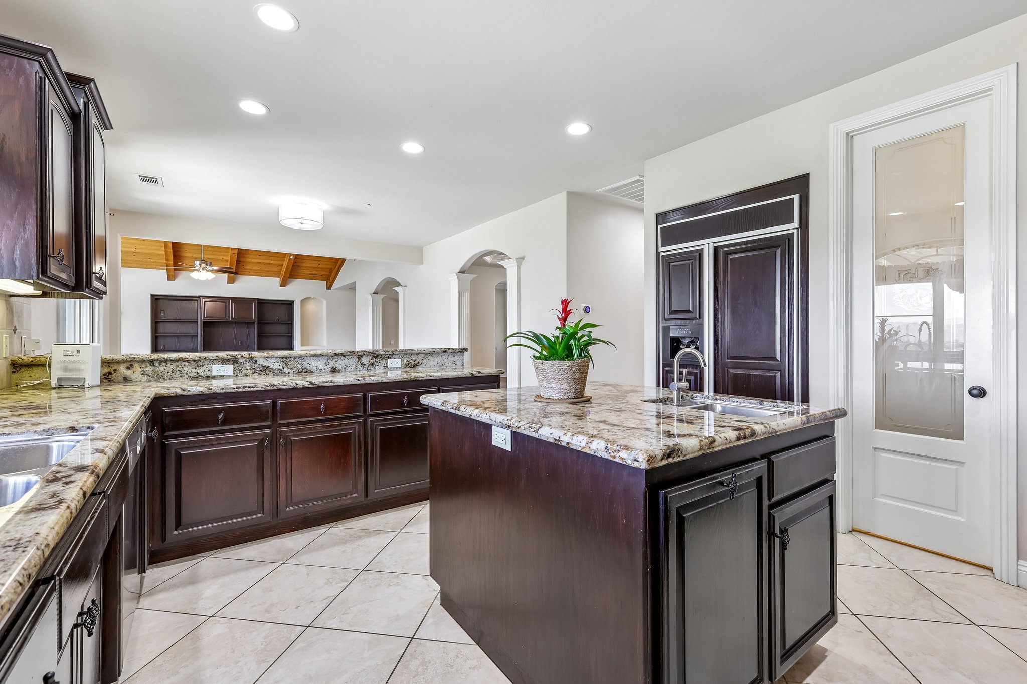 Alta Vista Dr-S1409-015.jpg