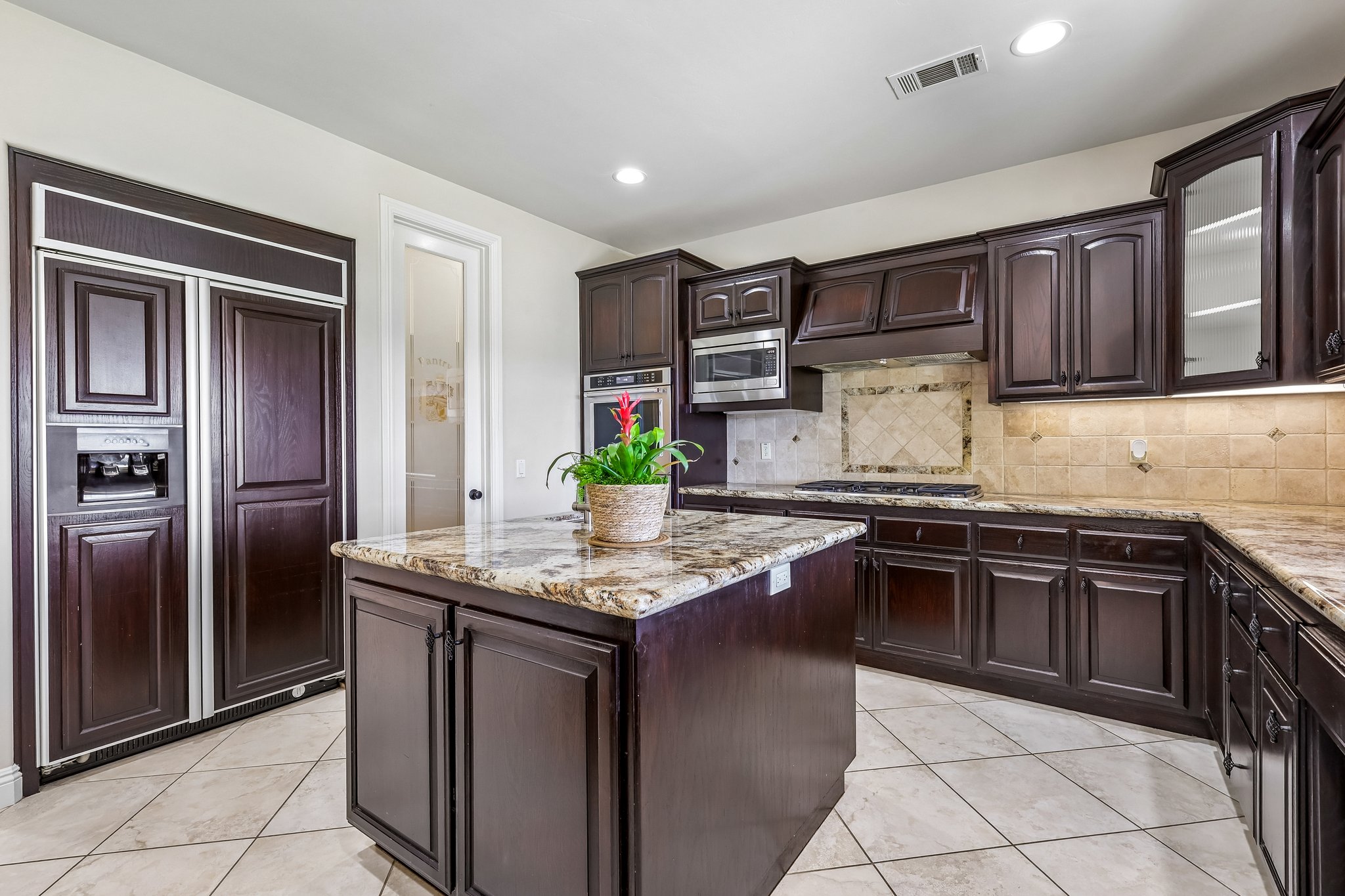 Alta Vista Dr-S1409-016.jpg