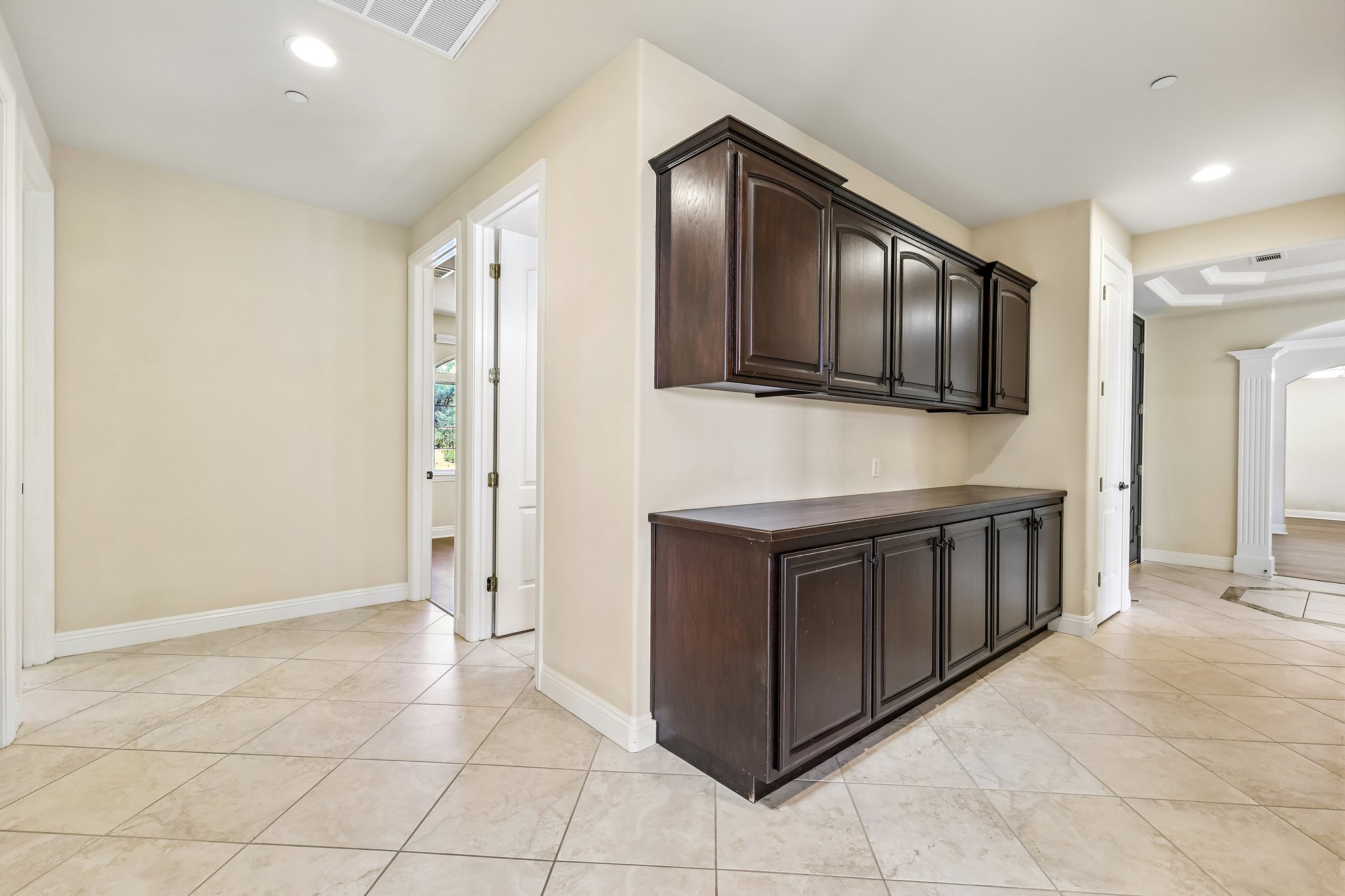 Alta Vista Dr-S1409-017.jpg