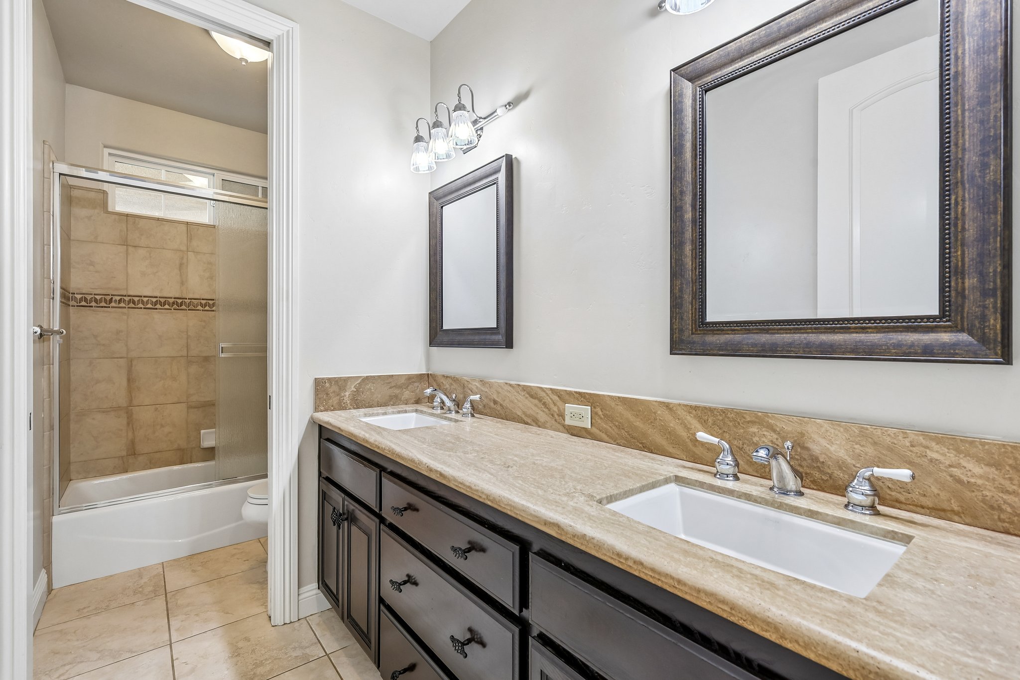 Alta Vista Dr-S1409-028.jpg