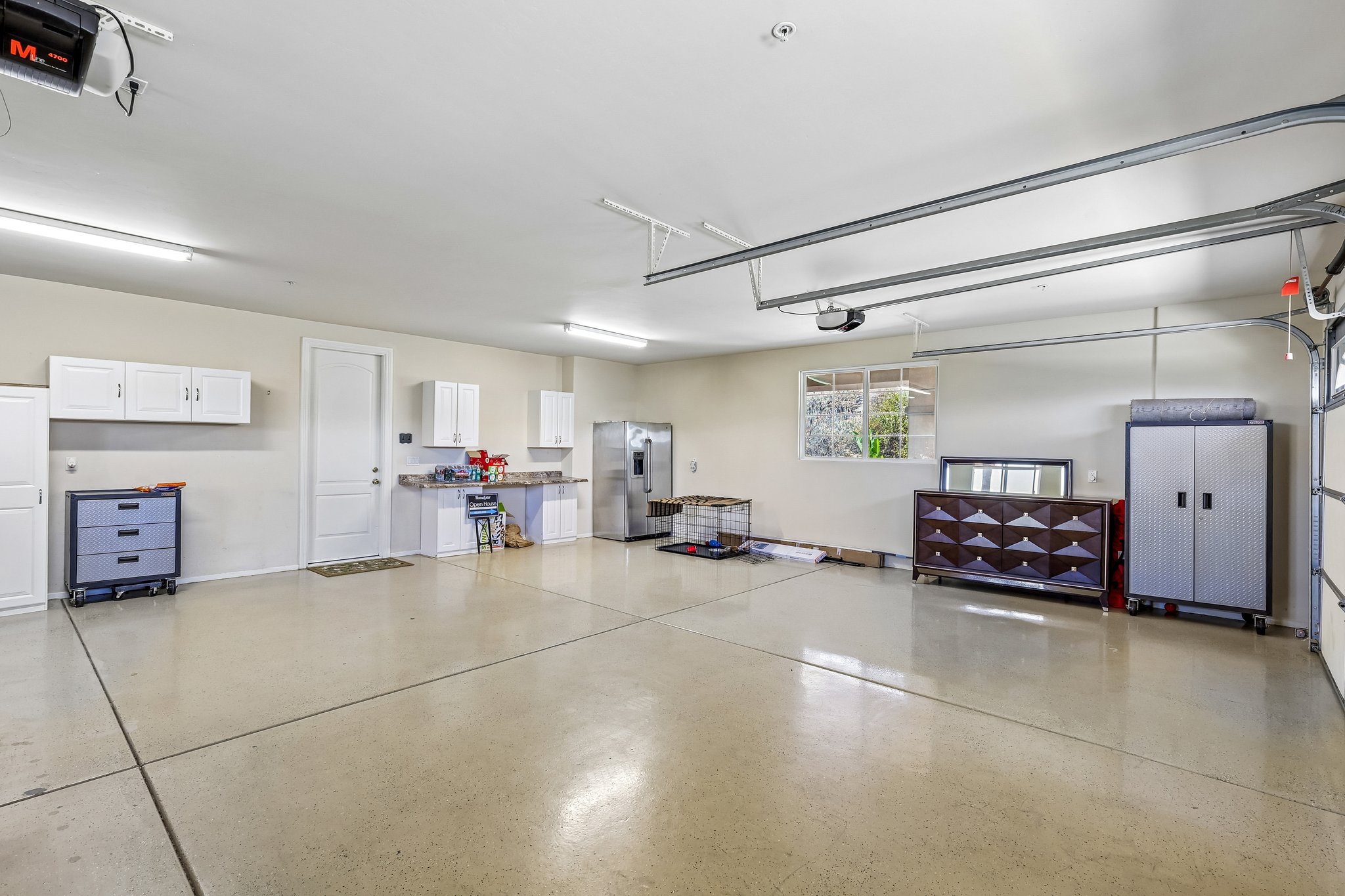 Alta Vista Dr-S1409-056.jpg