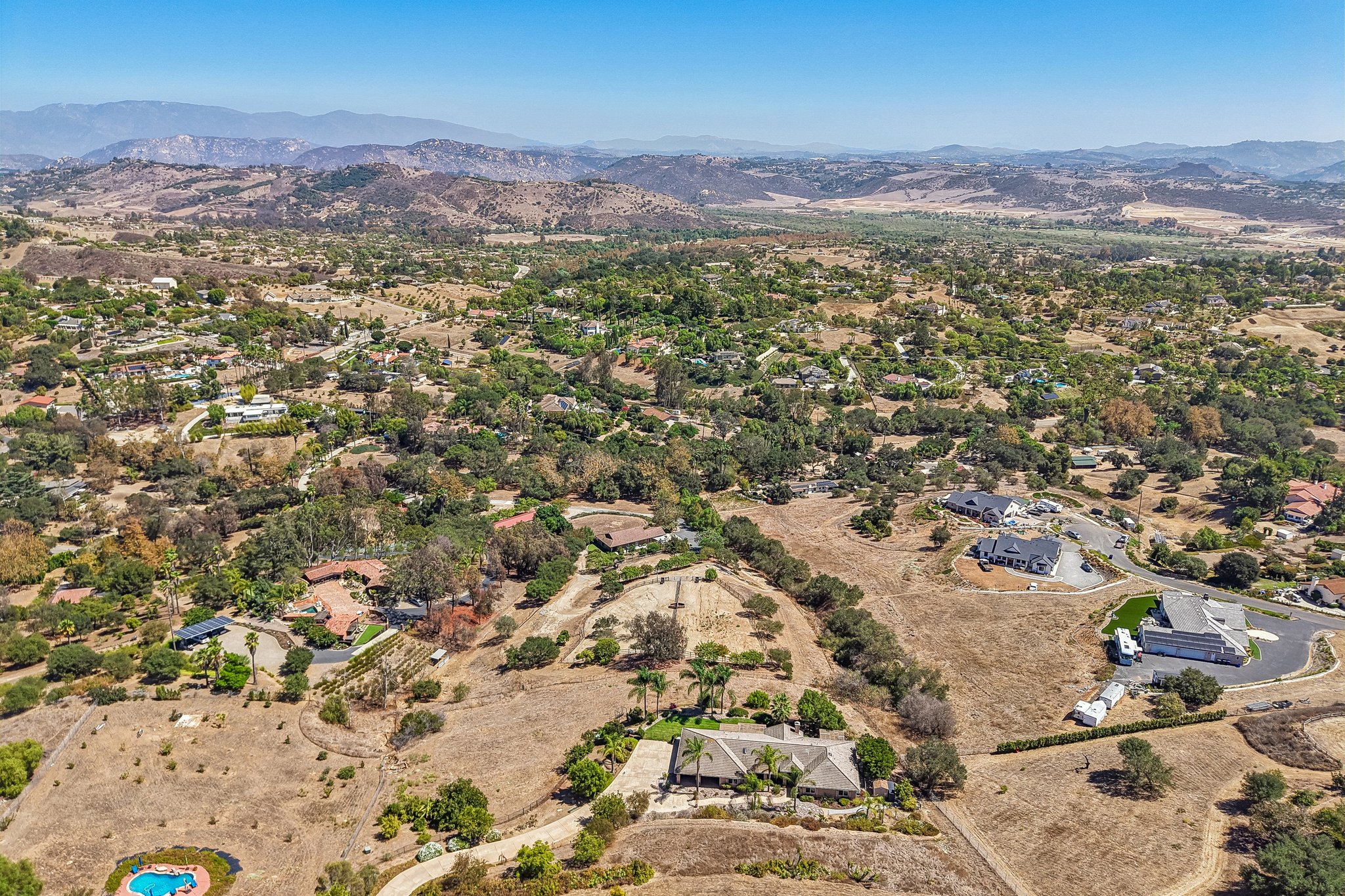 Alta Vista Dr-S1409-078.jpg