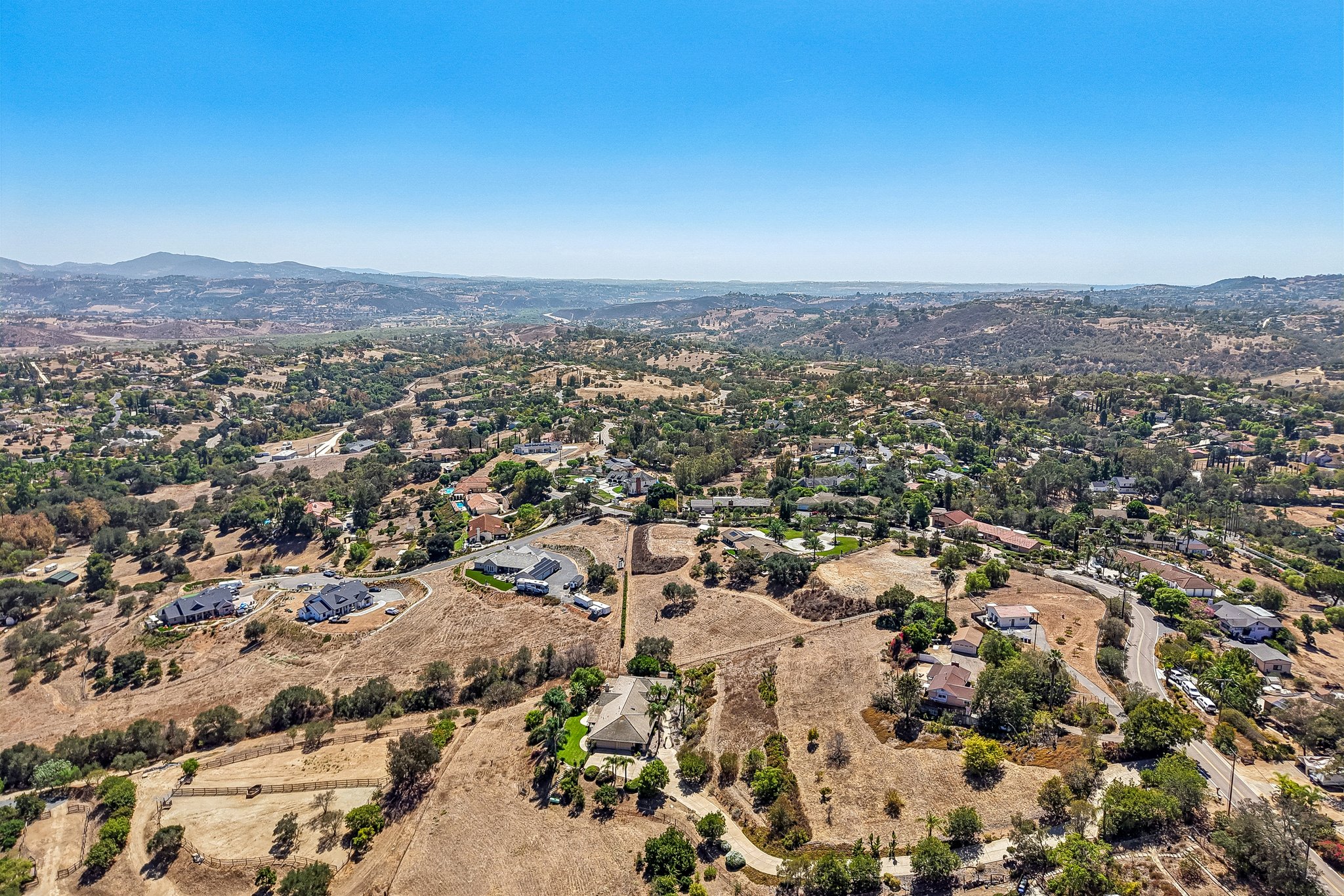Alta Vista Dr-S1409-082.jpg