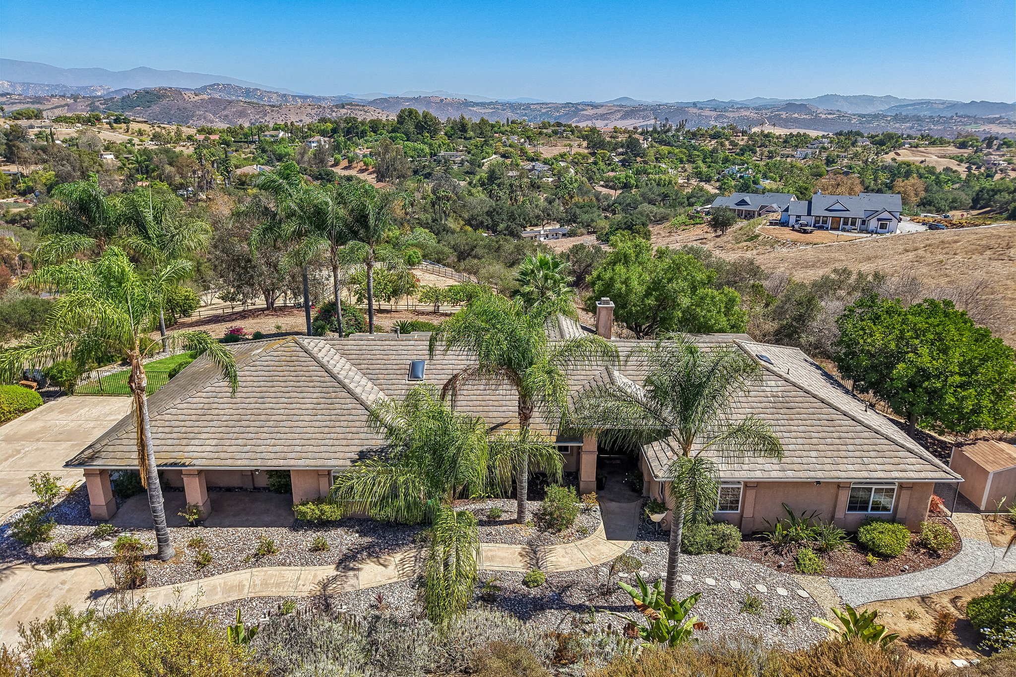 Alta Vista Dr-S1409-083.jpg