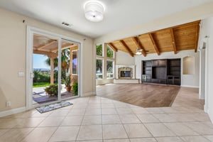 Alta Vista Dr-S1409-012.jpg