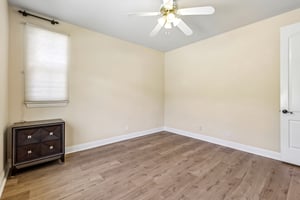 Alta Vista Dr-S1409-021.jpg