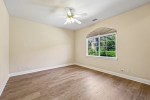Alta Vista Dr-S1409-023.jpg