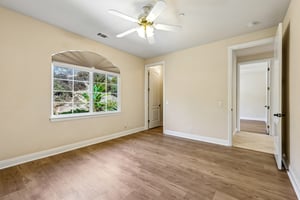 Alta Vista Dr-S1409-024.jpg