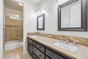 Alta Vista Dr-S1409-028.jpg