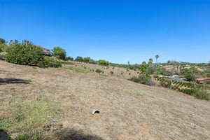 Alta Vista Dr-S1409-070.jpg