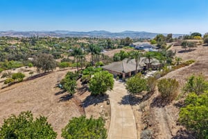 Alta Vista Dr-S1409-071.jpg