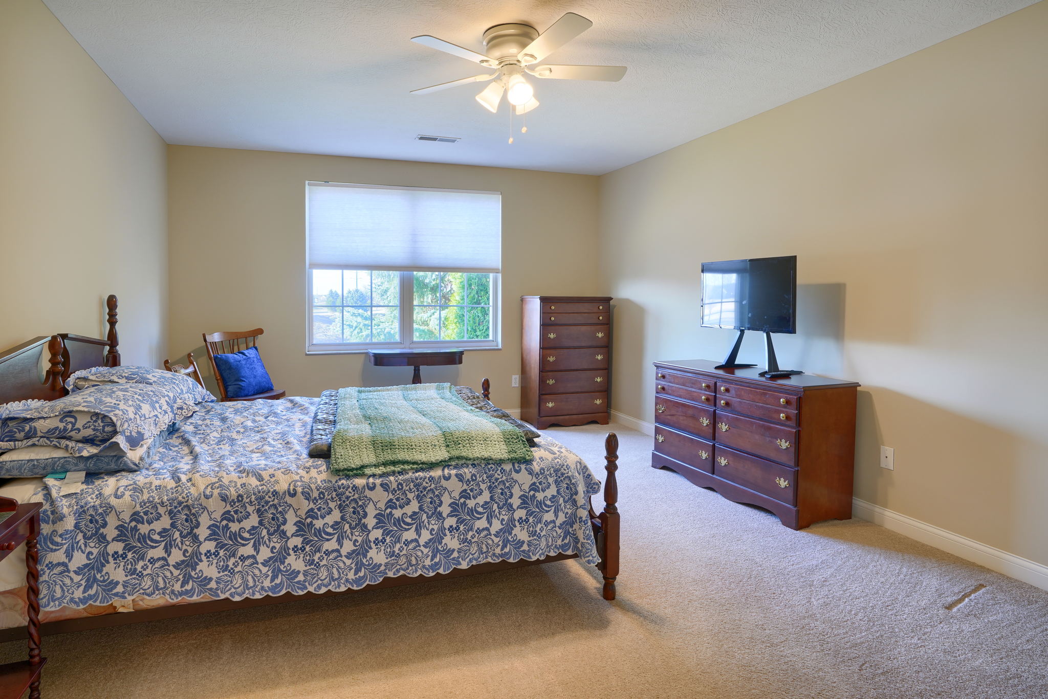 3676 Sutton Place (52)