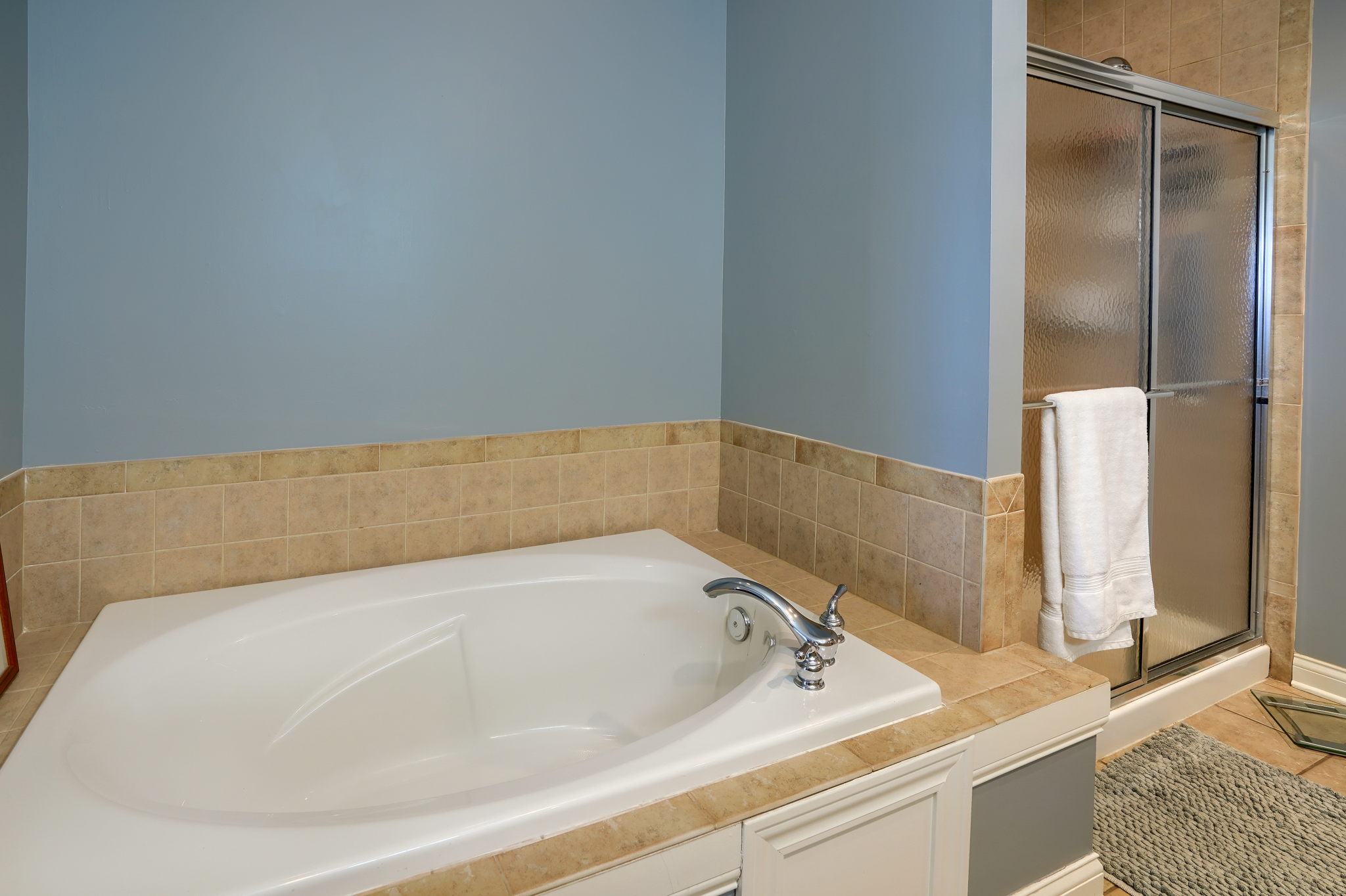 3676 Sutton Place (40)